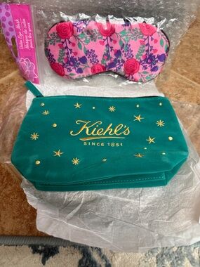 Kiehl’s Velvet Cosmetic Pouch + Floral Sleep Mask Set